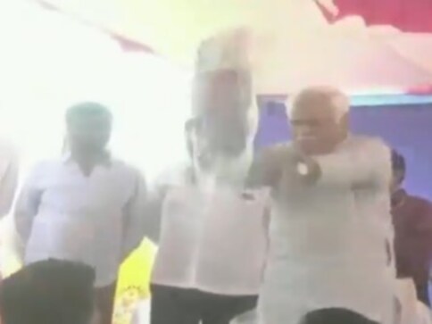 Karnataka minister RV Deshpande throws sports kits at athletes; BJP terms it 'uncivilised behaviour' part and parcel of Congress Karnataka minister RV Deshpande throws sports kits at athletes; BJP terms it 'uncivilised behaviour' part and parcel of Congress