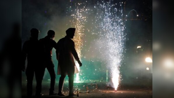 Day after Diwali, some parts of Kolkata record 'very-poor' air quality; 93 people arrested for bursting firecrackers till midnight