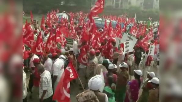 Kisan march in Delhi: From carrying skulls to naked protest threats, bizarre steps Tamil Nadu farmers warned of if stopped