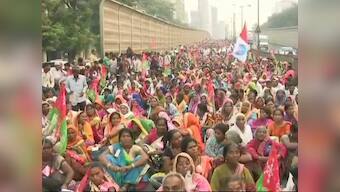Maharashtra farmers protest for drought relief, farm loan waiver in Mumbai; CM Devendra Fadnavis to hear demands in evening