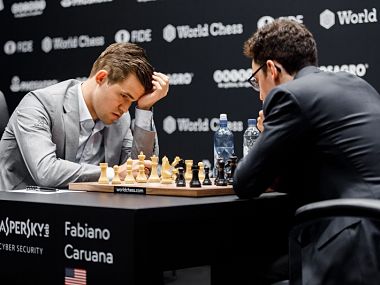 World Chess Championship: Magnus Carlsen has narrow escape in 80-move marathon in Game 6 as scores stay level World Chess Championship: Magnus Carlsen has narrow escape in 80-move marathon in Game 6 as scores stay level