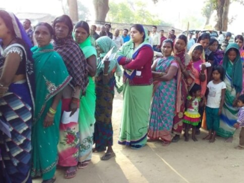 Chhattisgarh Assembly Election 2018: 71.93% polling, faulty EVMs and missing names from voter lists mark phase two Chhattisgarh Assembly Election 2018: 71.93% polling, faulty EVMs and missing names from voter lists mark phase two