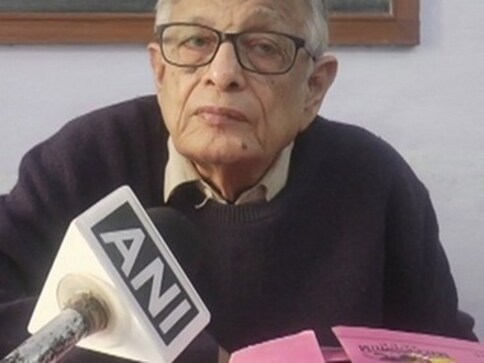 'Shah is a Persian word, BJP should consider changing Amit Shah's name': Historian Irfan Habib takes jibe at party's name-changing spree 'Shah is a Persian word, BJP should consider changing Amit Shah's name': Historian Irfan Habib takes jibe at party's name-changing spree