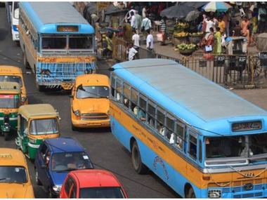 Pollution in Kolkata worse than Delhi in past 72 hours; experts pin blame on complacency, large number of diesel vehicles Pollution in Kolkata worse than Delhi in past 72 hours; experts pin blame on complacency, large number of diesel vehicles