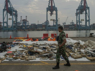Indonesia plane crash: Flight recorders of Lion Air jet retrieved from sea; 48 body bags with human remains sent for DNA testing Indonesia plane crash: Flight recorders of Lion Air jet retrieved from sea; 48 body bags with human remains sent for DNA testing