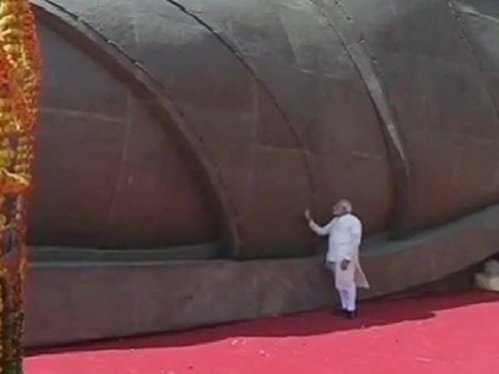 BJP responds to Divya Spandana's 'bird dropping' tweet mocking Narendra Modi, says it's Congress values that are dropping