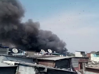 Fire breaks out in Pune's Patil Estate near Shivajinagar; 30 fire tenders rushed to spot Fire breaks out in Pune's Patil Estate near Shivajinagar; 30 fire tenders rushed to spot