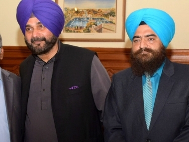 Don't know who Gopal Chawla is, says Navjot Singh Sidhu amid row over photo with pro-Khalistan leader Don't know who Gopal Chawla is, says Navjot Singh Sidhu amid row over photo with pro-Khalistan leader