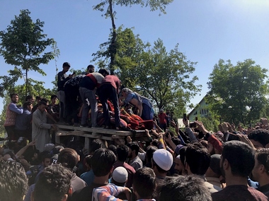 Militant killings in Jammu and Kashmir this year rose 70%; a steady network of informers allowed spike Militant killings in Jammu and Kashmir this year rose 70%; a steady network of informers allowed spike