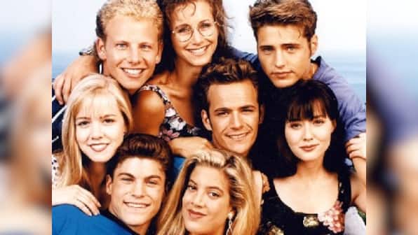 Beverly Hills, 90210 reboot reportedly in works with original cast Jennie Garth, Tori Spelling