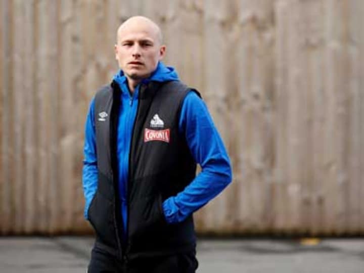AFC Asian Cup 2019: Huddersfield midfielder Aaron Mooy ruled out of Australia squad with medial collateral ligament tear