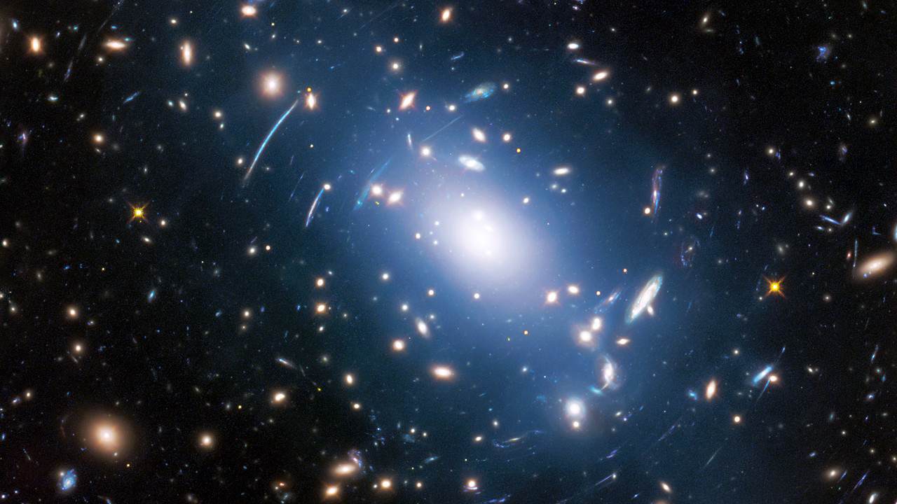 Stars flung from their home galaxies could shed light, help us “see” dark matter Stars flung from their home galaxies could shed light, help us “see” dark matter