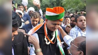 Ashok Gehlot's Kattappa-like loyalty to three generations of Gandhi family helped him ride his luck... yet again