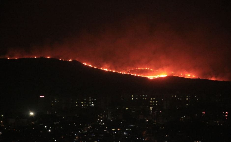 Initially, the blaze was categorised as a Level 2 fire, but it was upgraded to a Level 3 fire as it spread a larger area. Twitter/@RuchiKhemka2 Initially, the blaze was categorised as a Level 2 fire, but it was upgraded to a Level 3 fire as it spread a larger area. Twitter/@RuchiKhemka2