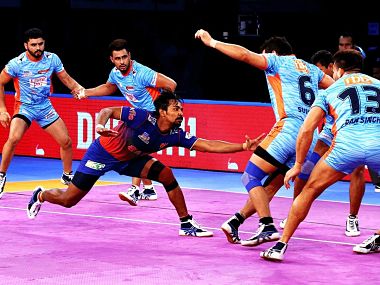 Pro Kabaddi 2018, Dabang Delhi vs Bengal Warriors, Match Highlights: Dabang Delhi too good for their opponents Pro Kabaddi 2018, Dabang Delhi vs Bengal Warriors, Match Highlights: Dabang Delhi too good for their opponents