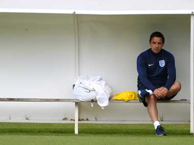 Raheem Sterling has endured years of 'vicious' abuse from racist fans, says former England assistant coach Gary Neville Raheem Sterling has endured years of 'vicious' abuse from racist fans, says former England assistant coach Gary Neville