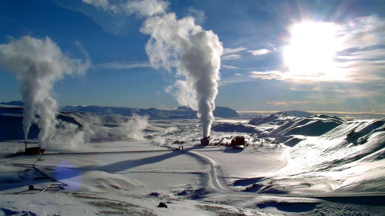 Geothermal energy. Image courtesy: Wikimedia Commons