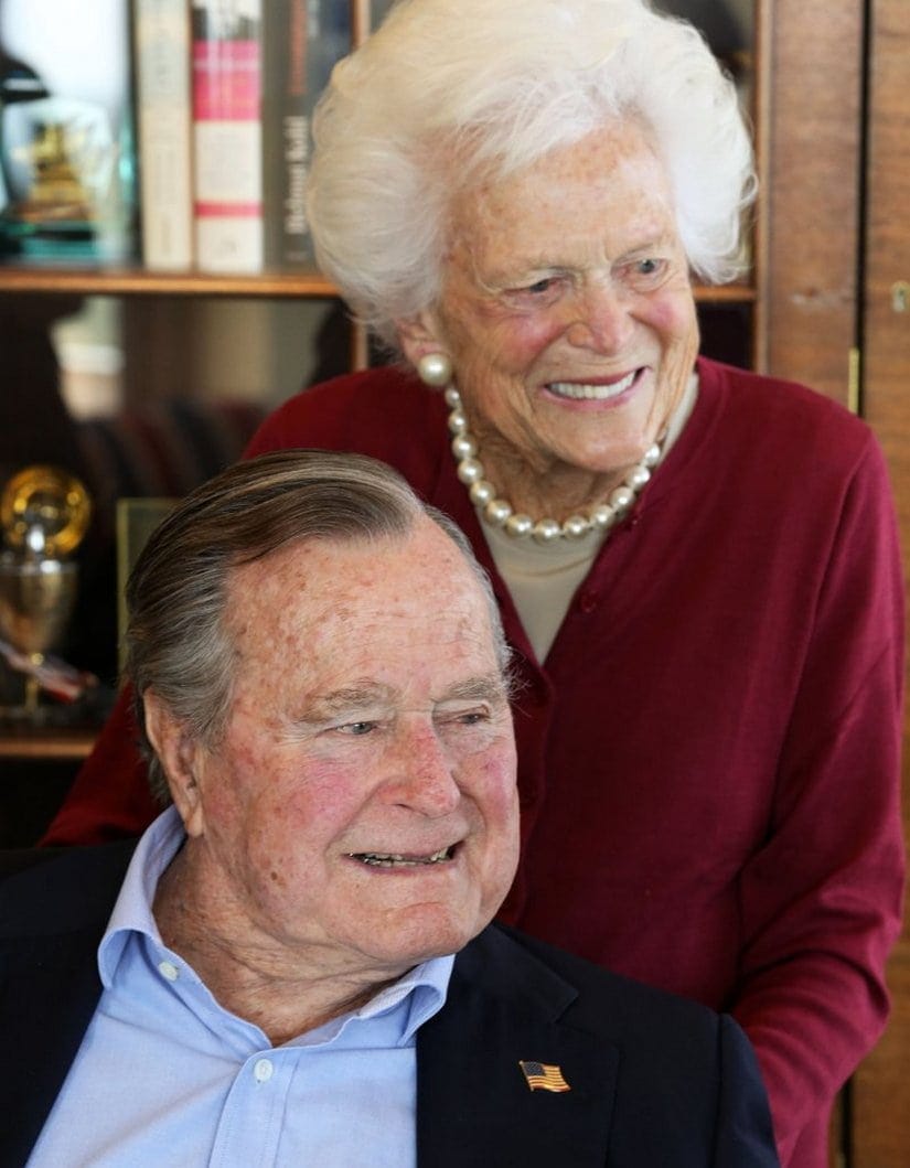 George HW Bush with his wife Barbara Pierce Bush. Twitter @georgeHWBush