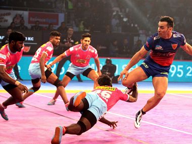 Pro Kabaddi League 2018: Jaipur Pink Panthers go out with a whimper; competition for playoffs heats up in Zone B Pro Kabaddi League 2018: Jaipur Pink Panthers go out with a whimper; competition for playoffs heats up in Zone B