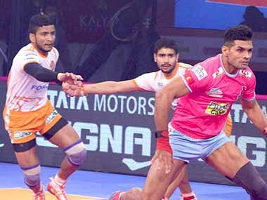 Pro Kabaddi 2018: Jaipur Pink Panthers begin home leg on winning note by beating Puneri Paltan Pro Kabaddi 2018: Jaipur Pink Panthers begin home leg on winning note by beating Puneri Paltan