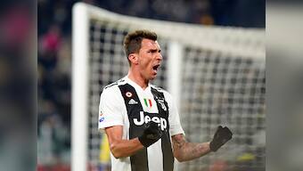 Serie A: Mario Mandzukic's lone goal helps Juventus pile on misery on Roma; AC Milan drop out of top four