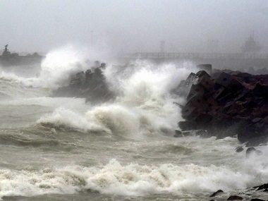 Odisha govt begins assessing crop damage caused by Cyclone Phethai; temperatures to fall by at least 2 degrees tomorrow Odisha govt begins assessing crop damage caused by Cyclone Phethai; temperatures to fall by at least 2 degrees tomorrow