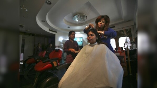 Maharashtra revises COVID-19 curbs, allows beauty salons and gyms to open with 50% capacity