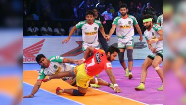 Pro Kabaddi 2018: Gujarat Fortunegiants secure clinical victory in Inter-Zone fixture to leave Patna Pirates on brink of elimination