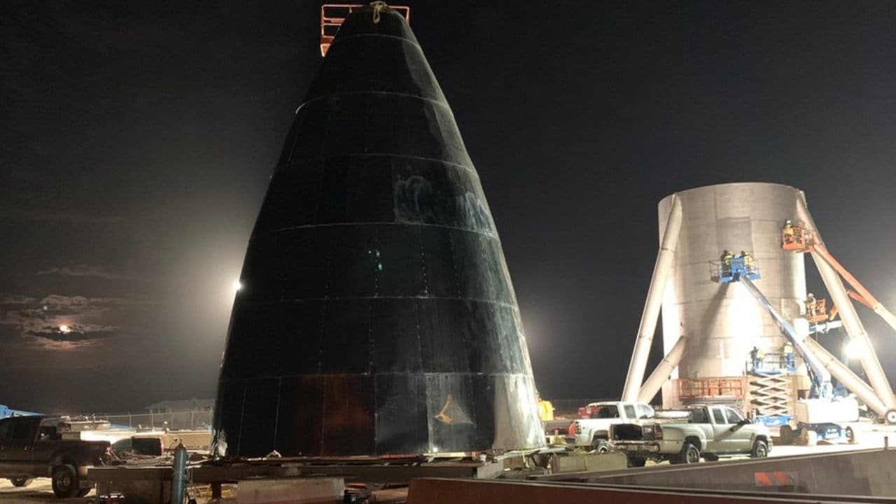 The SpaceX prototype Starship & # 39; Stainless steel. Image: Twitter / Elon Musk