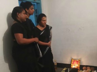 Four transgender women allowed to enter Sabarimala day after Kerala cops asked them to come back in men's clothes Four transgender women allowed to enter Sabarimala day after Kerala cops asked them to come back in men's clothes