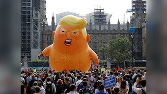 Scared and isolated, Donald Trump drags US Govt to shutdown, gambles with jobs of 800,000 employees over demand of $5 bn for border wall