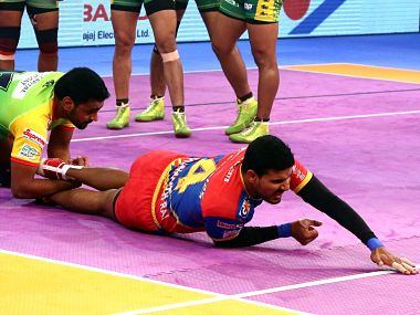 Pro Kabaddi 2018: UP Yoddha beat Patna Pirates; Gujarat Fortunegiants brush aside Jaipur Pink Panthers Pro Kabaddi 2018: UP Yoddha beat Patna Pirates; Gujarat Fortunegiants brush aside Jaipur Pink Panthers