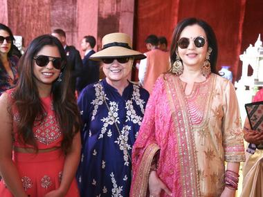 Isha Ambani-Anand Piramal wedding: Nita Ambani, Hillary Clinton visit 'Swadesh Bazaar' showcasing traditional Indian art forms Isha Ambani-Anand Piramal wedding: Nita Ambani, Hillary Clinton visit 'Swadesh Bazaar' showcasing traditional Indian art forms