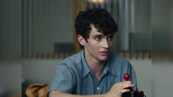 Black Mirror: Bandersnatch trailer — Fionn Whitehead plays computer programmer in Netflix's dystopian film