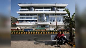 Isha Ambani, Anand Piramal to move into multi-million dollar mansion in Mumbai’s Worli; 'Gulita' has 3 basements, stunning glass and steel facade