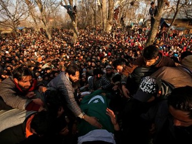 Pulwama encounter: Army can fight an army, not masses, says Markandey Katju on 7 civilian deaths after clashes with security forces Pulwama encounter: Army can fight an army, not masses, says Markandey Katju on 7 civilian deaths after clashes with security forces