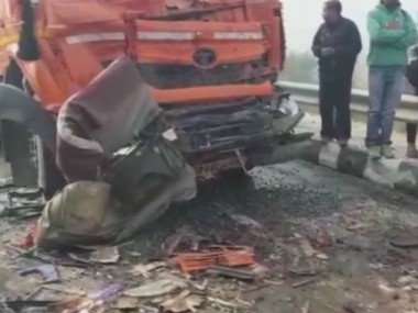 Eight killed, several injured after 50 vehicles pile-up on Haryana's Rohtak-Rewari highway due to dense fog Eight killed, several injured after 50 vehicles pile-up on Haryana's Rohtak-Rewari highway due to dense fog