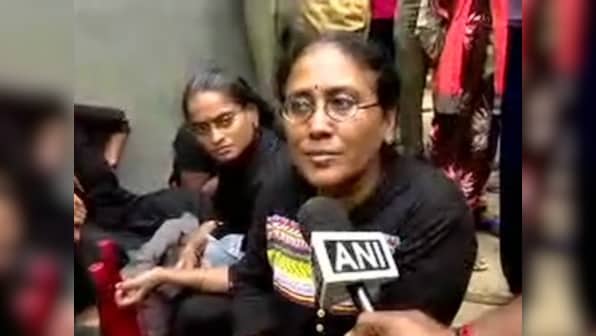 Sabarimala standoff: Kerala Police, group of women devotees face ire of protesters at Pamba; forced to return to Nilakkal