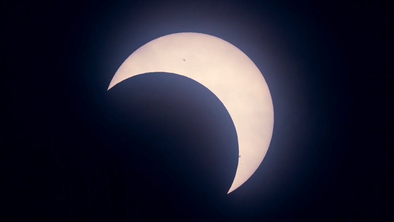 The partial solar eclipse as seen from Calgary, Alberta, on May 20, 2012, captured at maximum eclipse. Image: AmazingSky