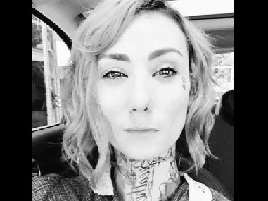 Jael Strauss, America's Next Top Model contestant, dies aged 34 after battle with breast cancer Jael Strauss, America's Next Top Model contestant, dies aged 34 after battle with breast cancer