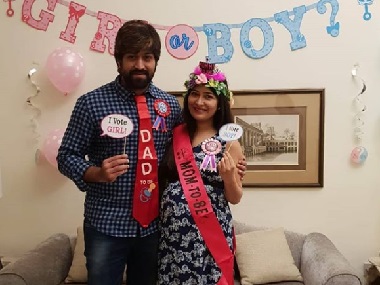 Kannada actors Yash, Radhika Pandit become parents to baby girl; celebrities congratulate couple Kannada actors Yash, Radhika Pandit become parents to baby girl; celebrities congratulate couple