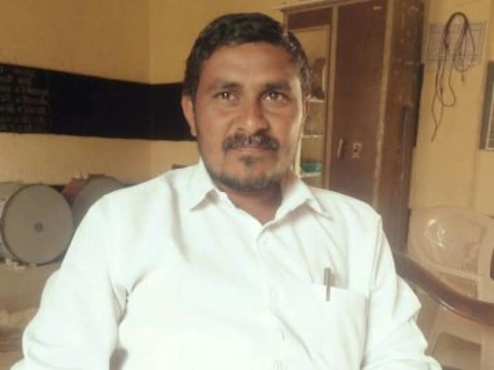 Maharashtra Gramin Bank and Bajaj Allianz officials dupe debt-ridden farmers, promise crop loan only on purchase of insurance policy