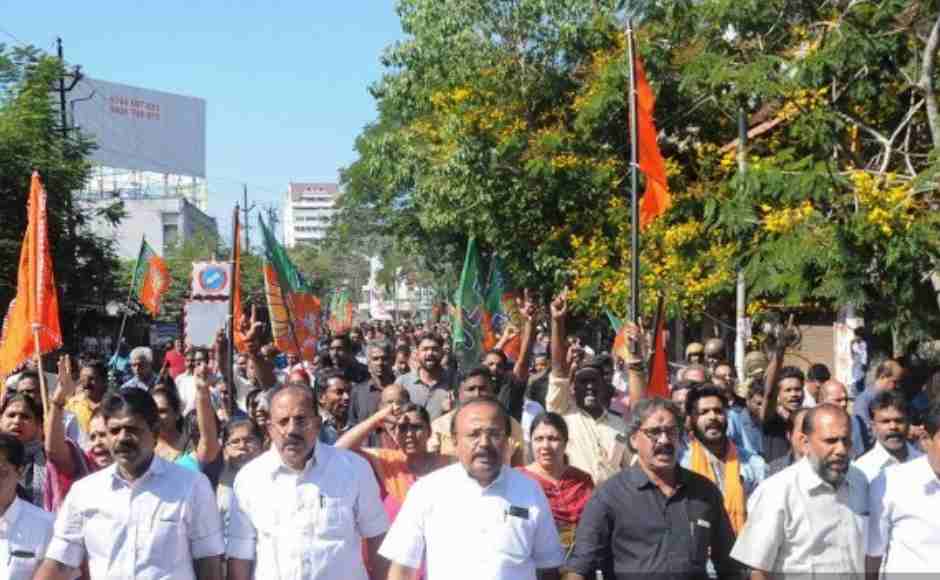 Protests and clashes in Kerala led to a complete shutdown of the state on Thursday. Clashes erupted between Hindu hardliners and police.<br />AFP Protests and clashes in Kerala led to a complete shutdown of the state on Thursday. Clashes erupted between Hindu hardliners and police.<br />AFP