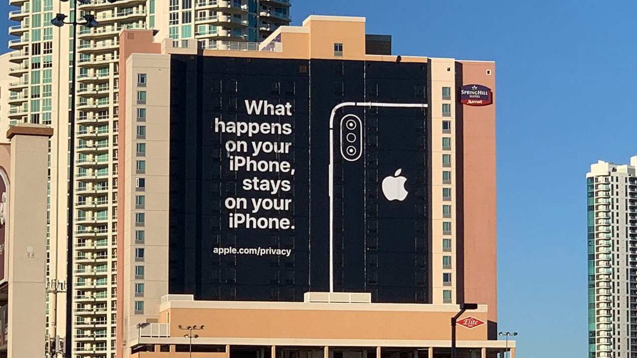 Apple advert opposite the LVCC. Image: Twitter/Aditya Daniel