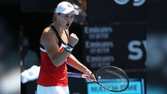 Sydney International: World No 1 Simona Halep slumps to shock second-round loss to Ashleigh Barty