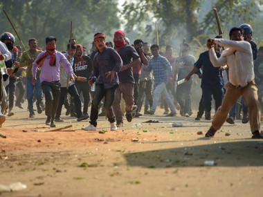 How many immigrants will benefit from Citizenship Act? 25,447 Hindus, 5,807 Sikhs, 55 Christians, two Buddhists and two Parsis, says Intelligence Bureau How many immigrants will benefit from Citizenship Act? 25,447 Hindus, 5,807 Sikhs, 55 Christians, two Buddhists and two Parsis, says Intelligence Bureau