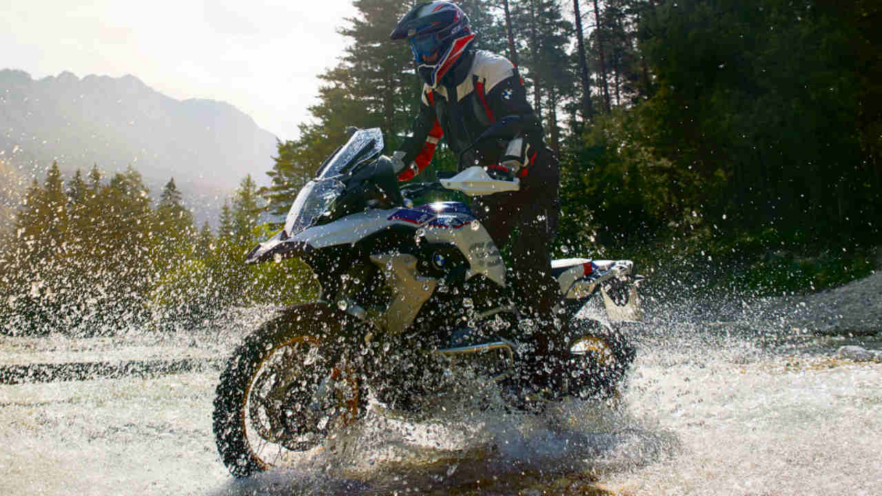 Bmw R 1250 Gs R 1250 Gs Adv Motorcycles Expected To Launch In India On 18 January Technology News Firstpost