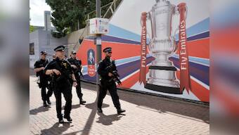 League Cup: London Police arrest teenage fan over alleged anti-Semitic offence during Tottenham-Chelsea tie