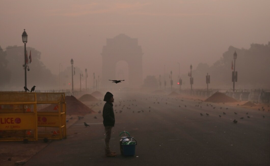 cold-wave-grips-north-india-at-4-1-degrees-delhi-witnesses-season-s