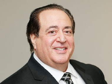 Green Book writer Nick Vallelonga deletes Twitter account after old anti-Muslim tweet resurfaces Green Book writer Nick Vallelonga deletes Twitter account after old anti-Muslim tweet resurfaces